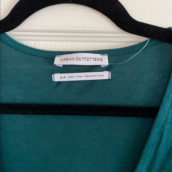 Urban Outfitters green flowy minidress size small - Picture 2 of 3